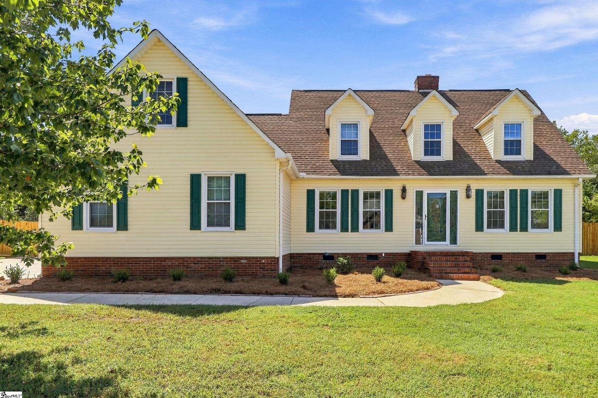 101 Hunters Woods Drive