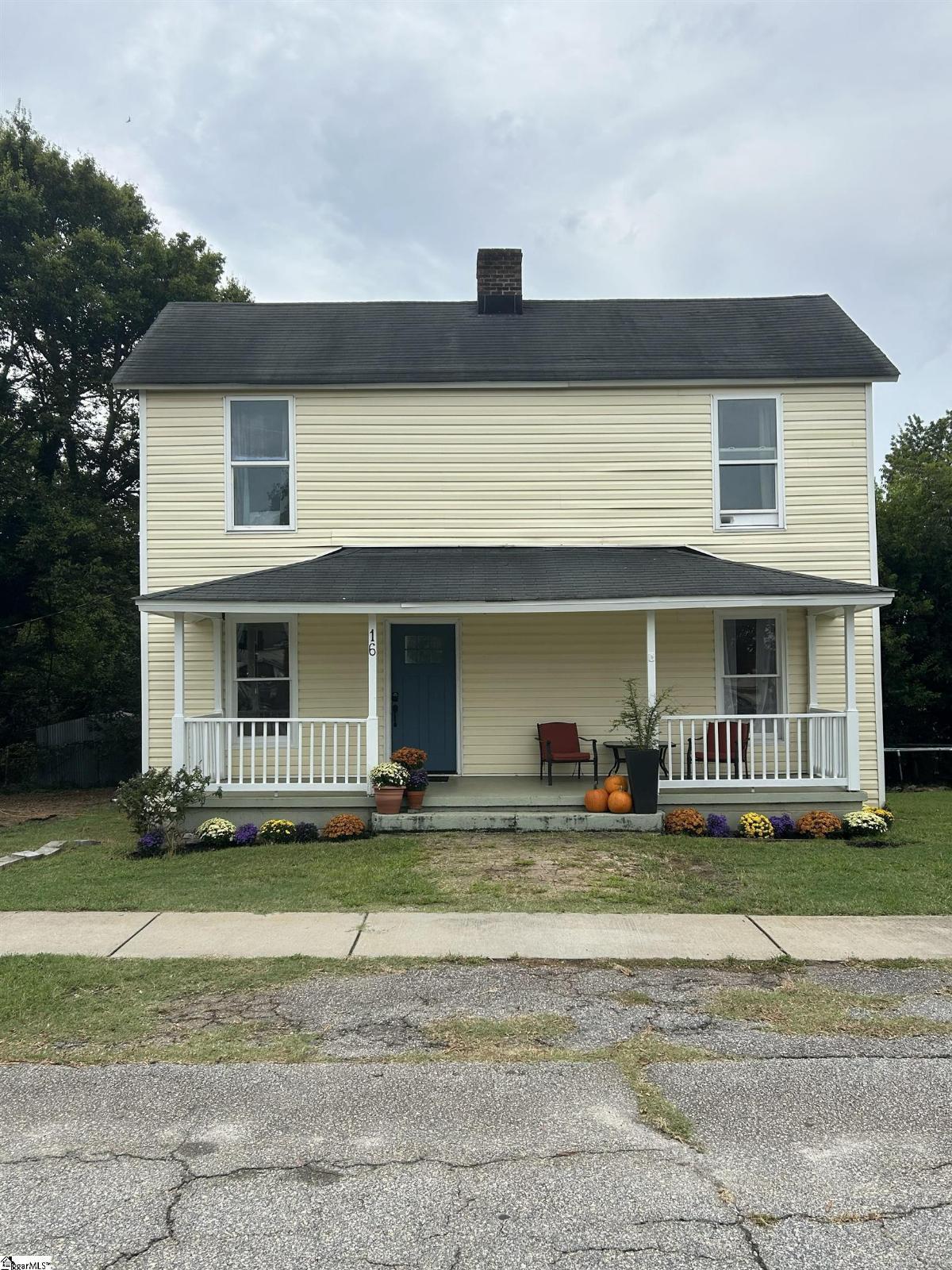 16 2nd Avenue