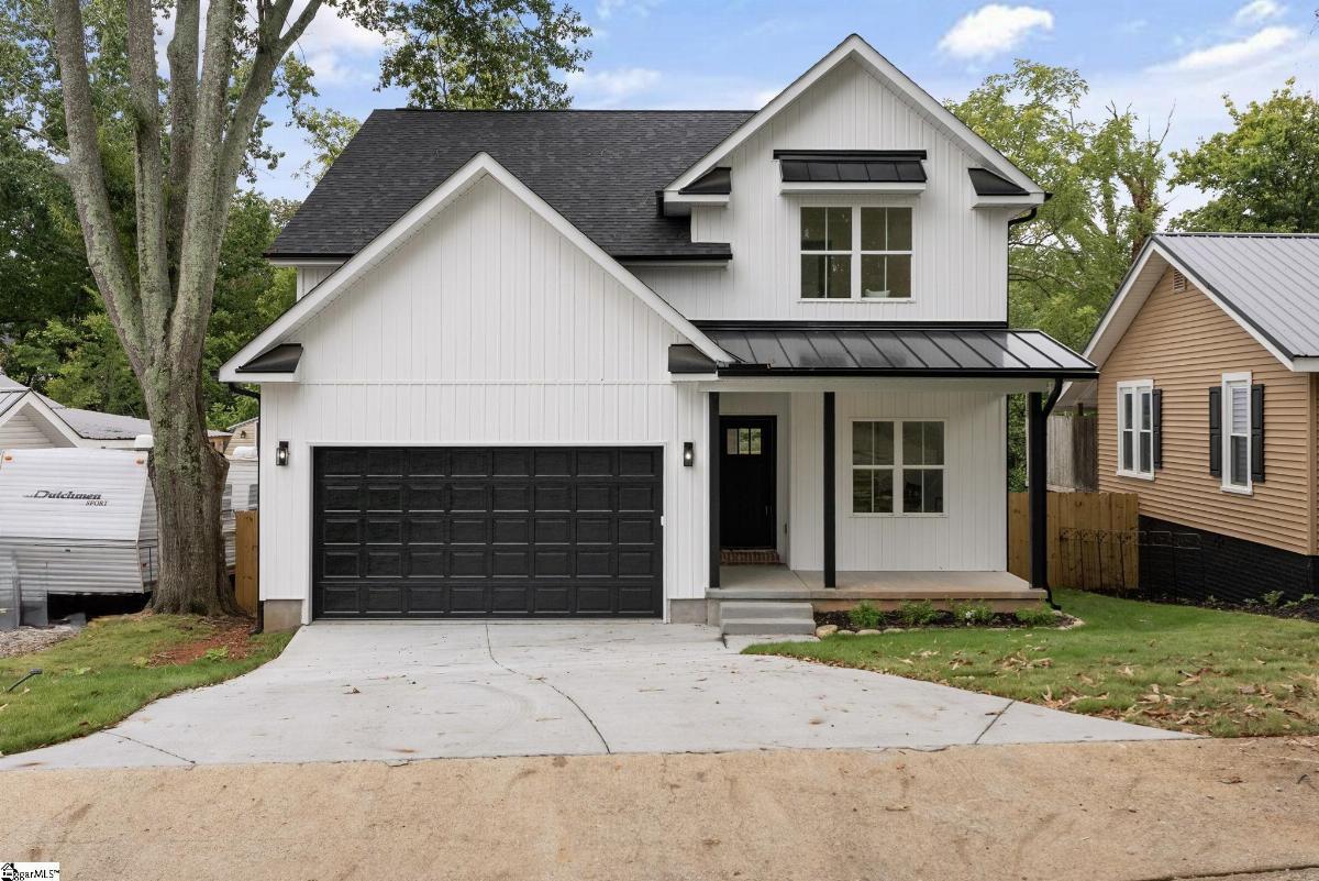 6 Apopka Avenue