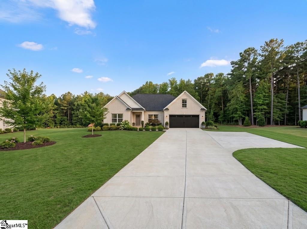261 Carriage Gate Drive
