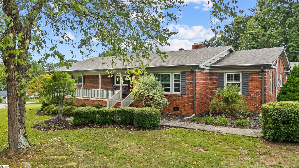 3 Annette Drive
