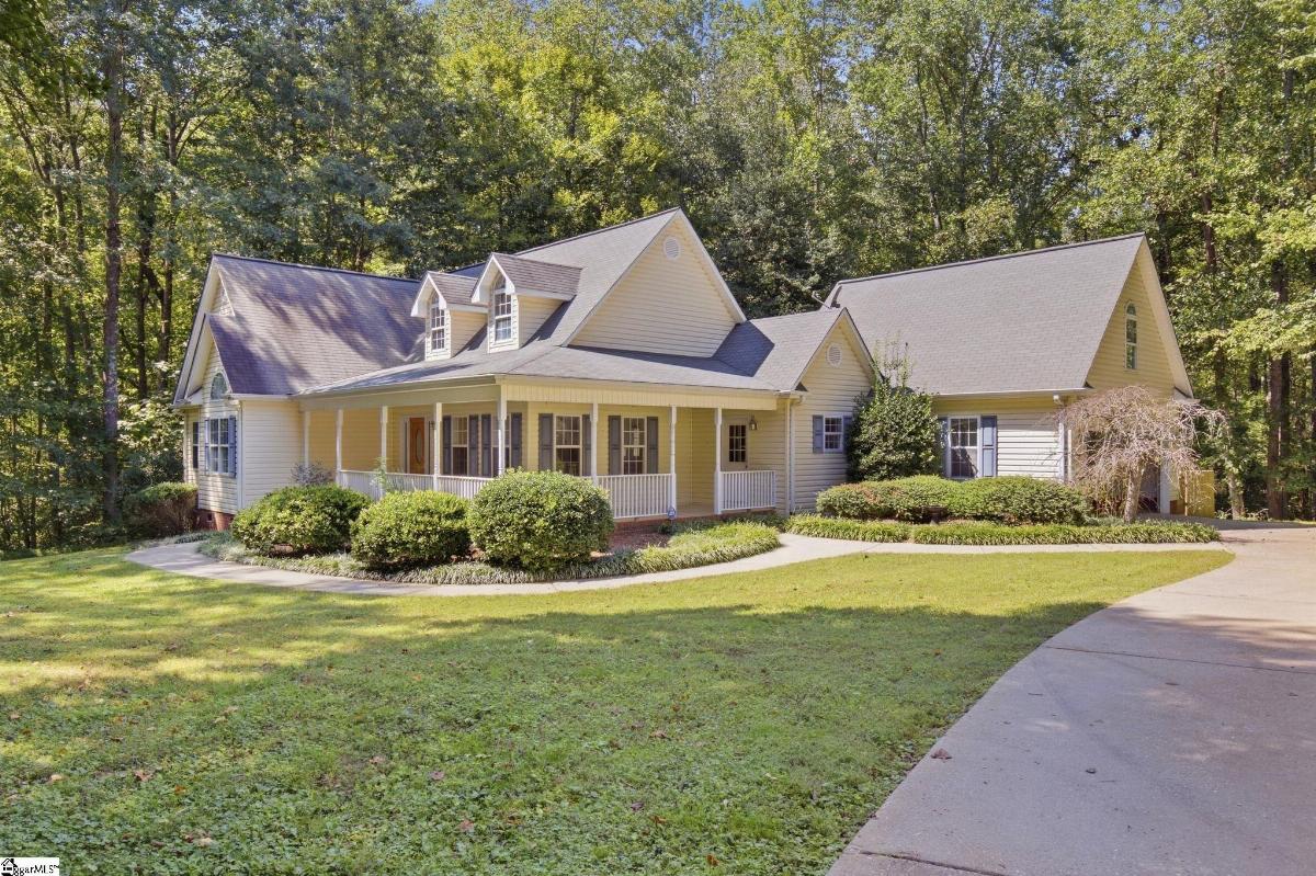 8 N Windward Court
