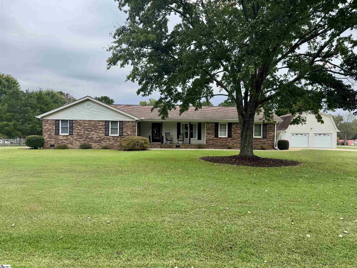 13 Dacus Drive