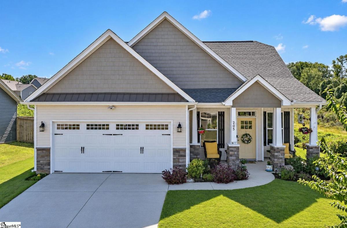 205 Hillyer Court