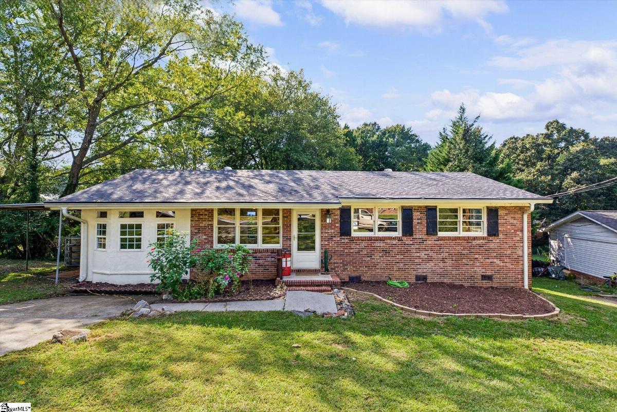 48 Carriage Drive