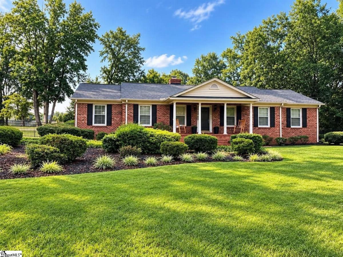 103 knollview Drive