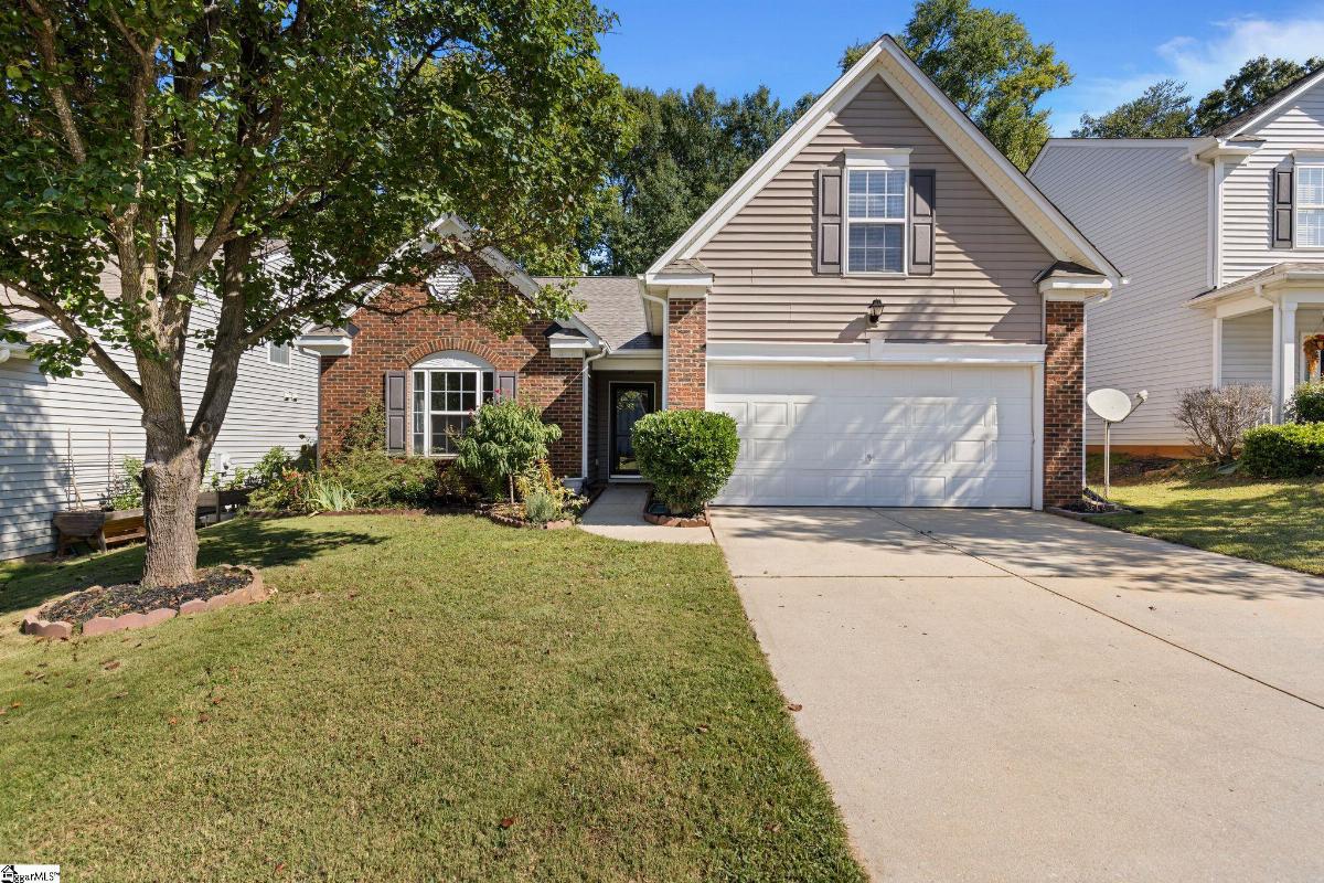 12 Knoll Ridge Drive