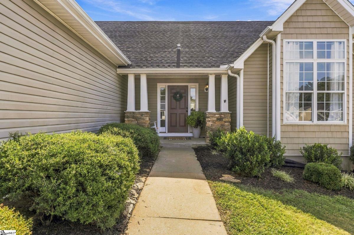 4 Clematis Drive