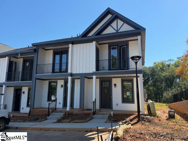 9 Hawthorne Lane