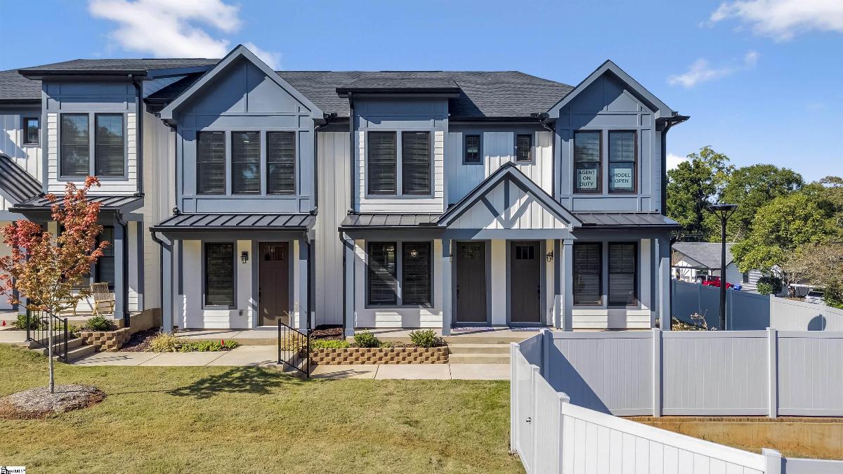 9 Hawthorne Lane