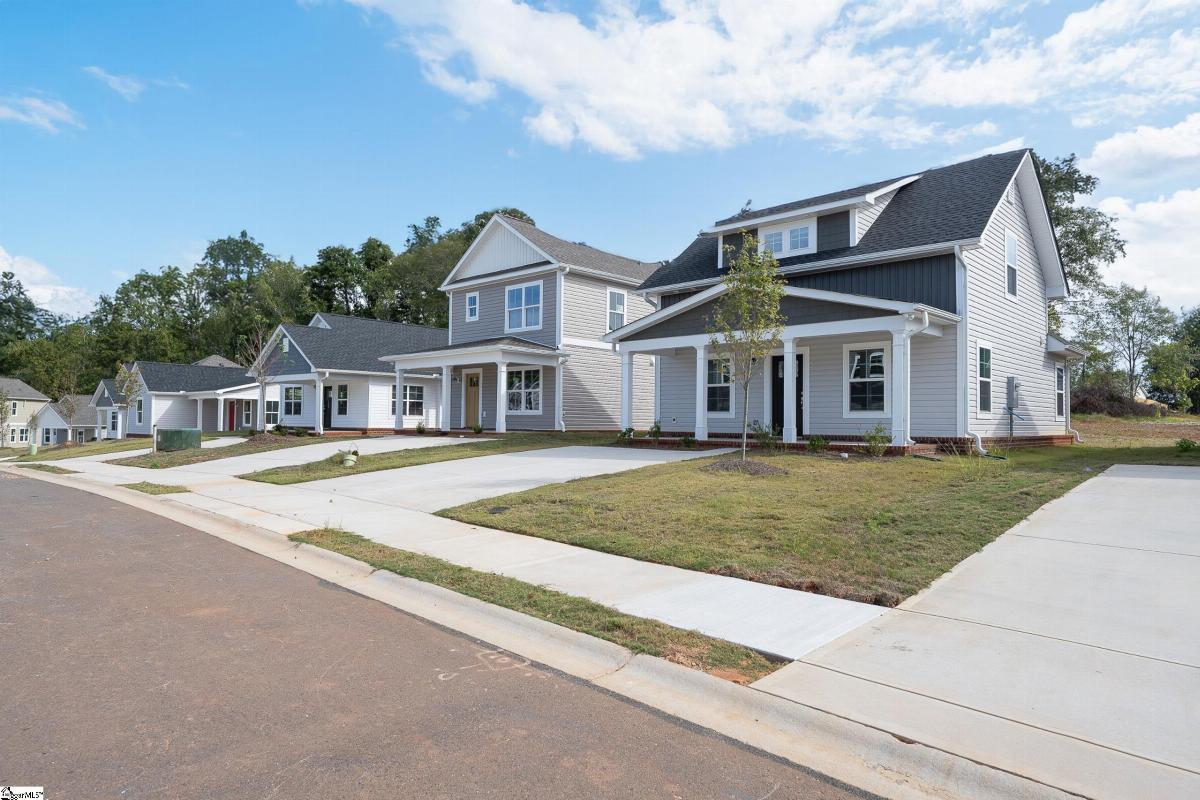 204 Waltham Court