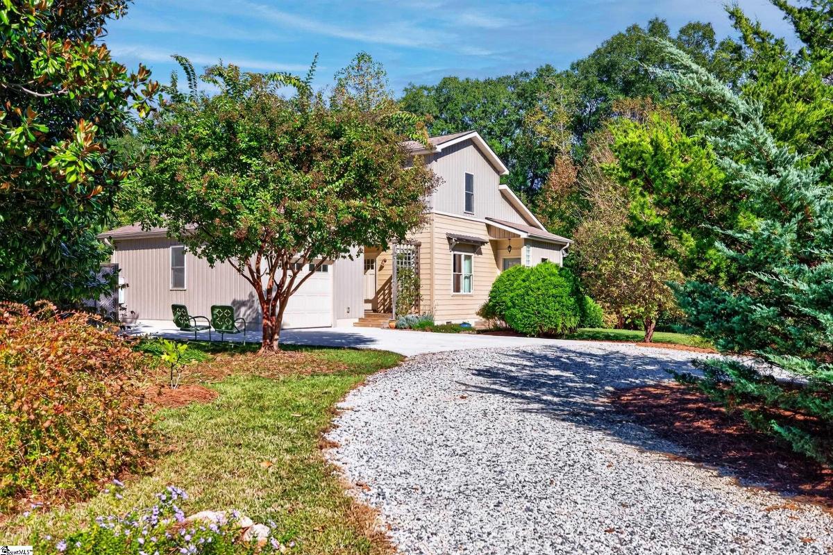 56 Montague Circle