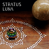 Read "Stratus Luna" reviewed by Glenn Astarita