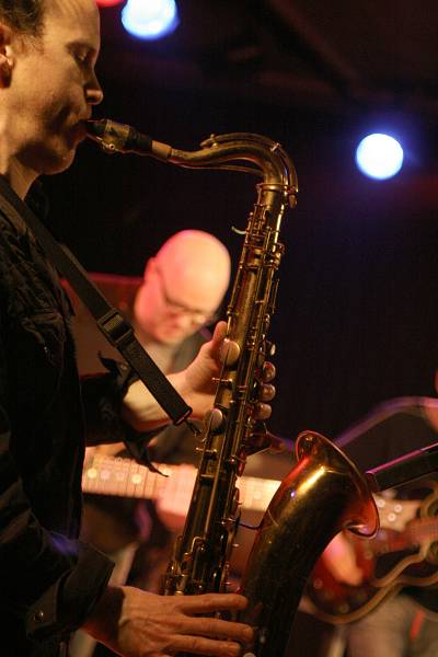 Chris Speed and Skulli Sverisson with the "Jim Black - Alasnoaxis" at the Sud Des Alpes, Amr, Geneva, Switzerland, April 2006