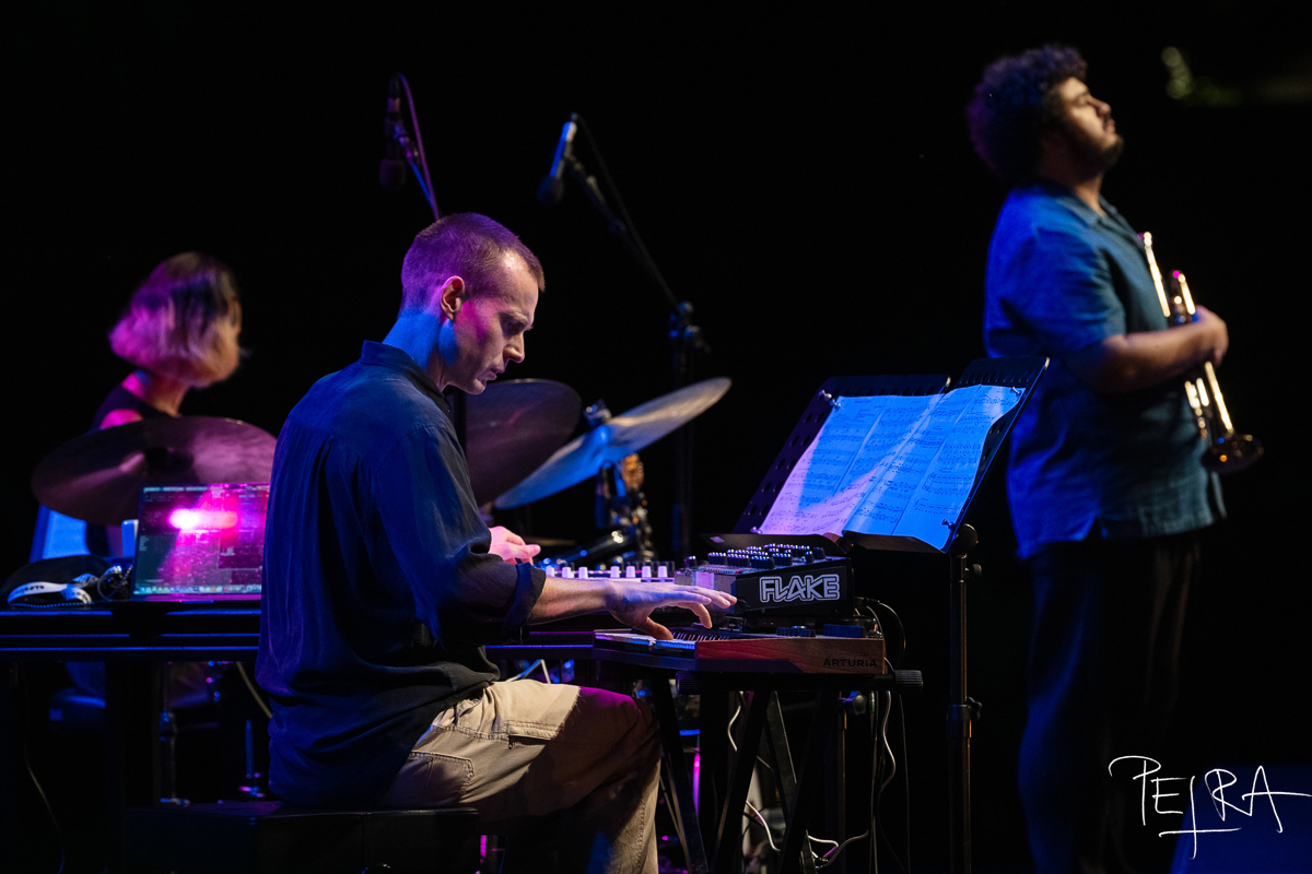 Anna Webber: Shimmer Wince, Elias Stemeseder, Adam O'Farrill, Lesley Mok — jazz photo by Petra Cvelbar | All About Jazz