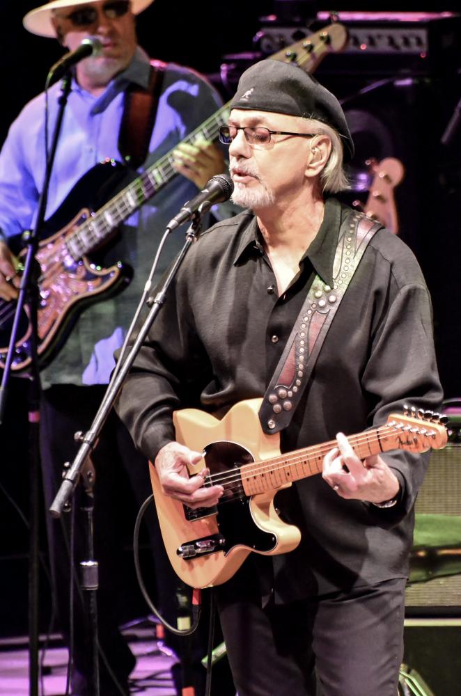 Dion at NYCB Theatre at Westbury, July 29, 2016.