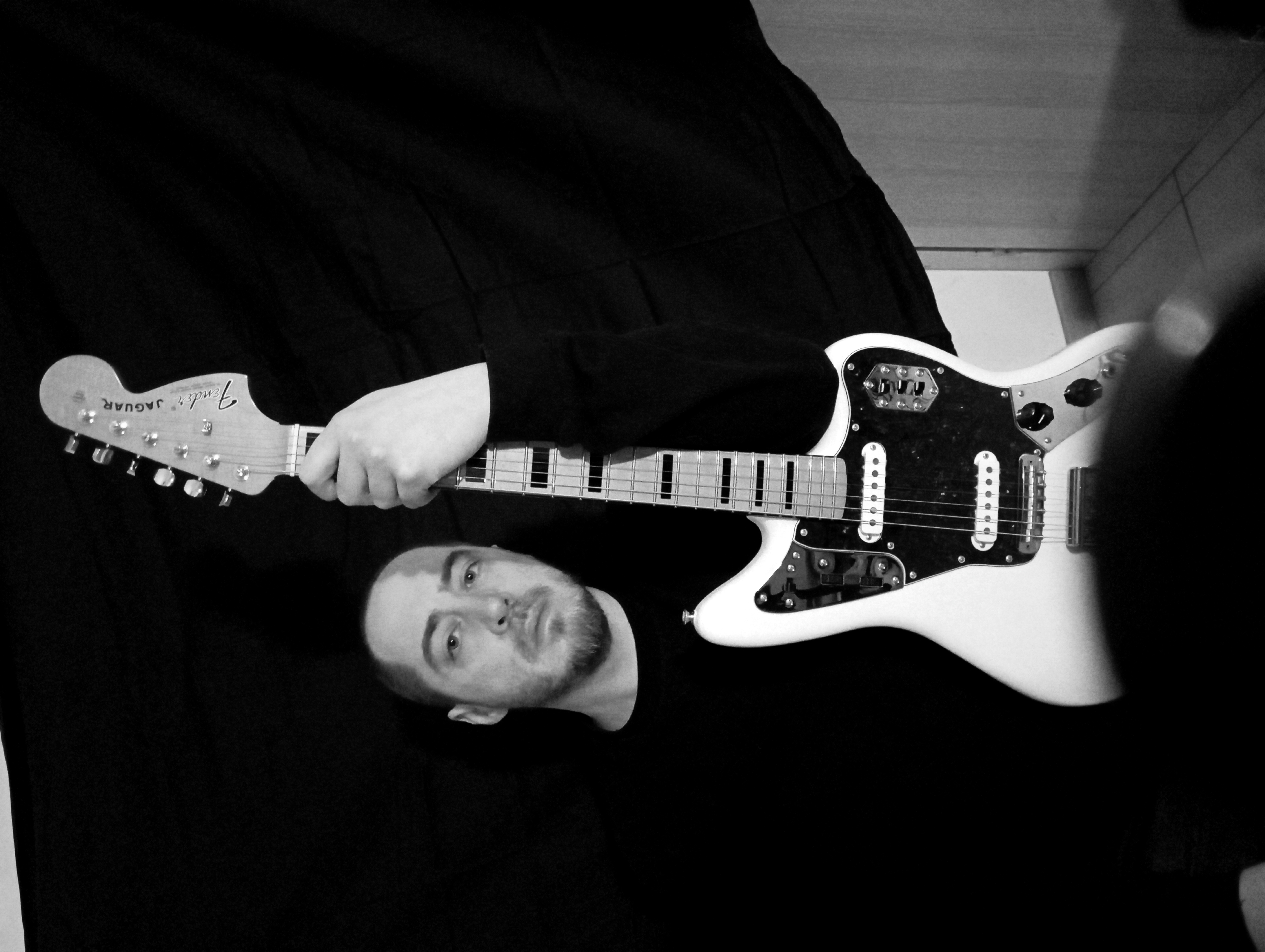 Luca Crispino, musicista, chitarrista , compositore