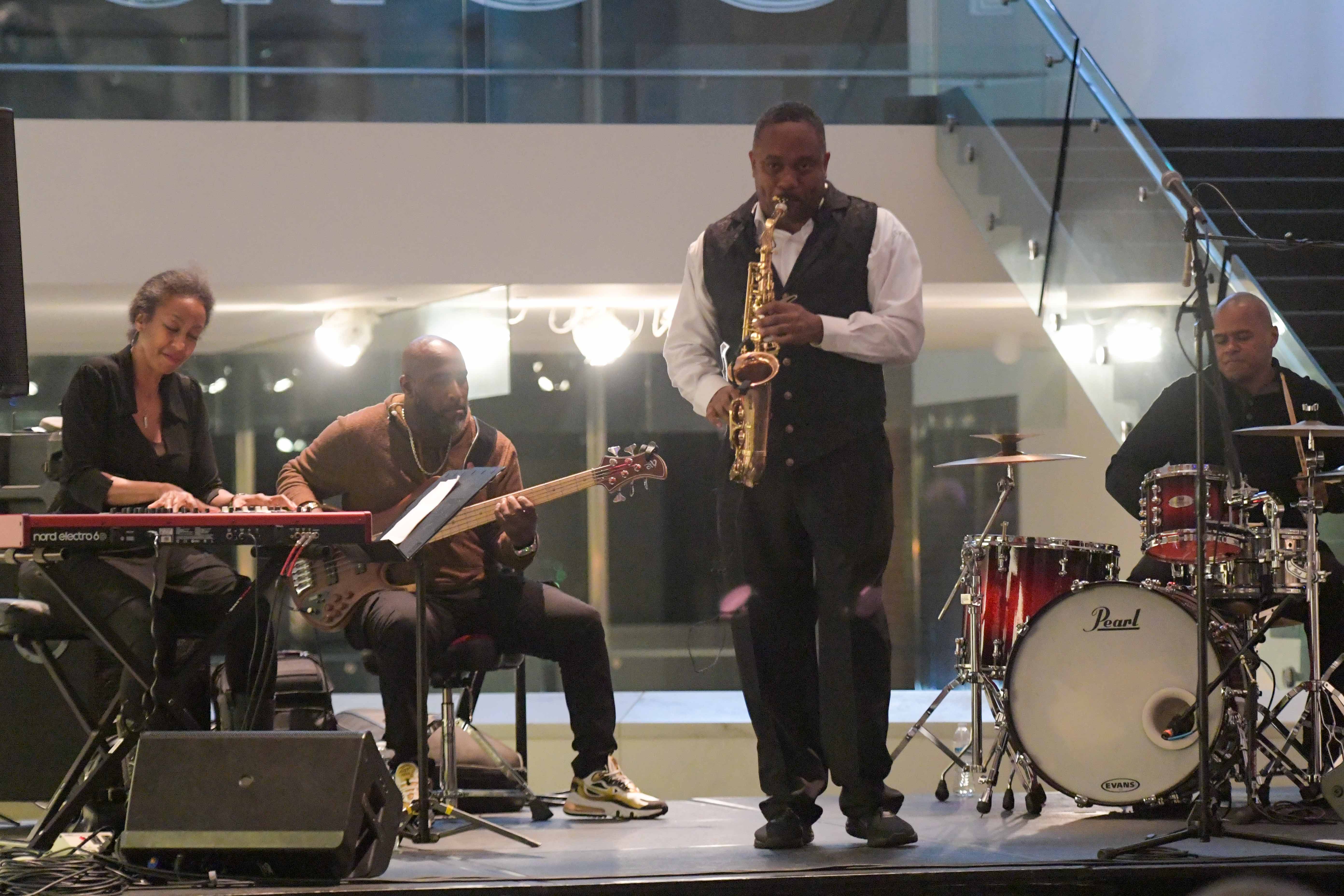 Marcus Click - tenor, Lucy Kilpatrick - keyboards, Luther Collins Jr. - drums & EJ Shaw - base