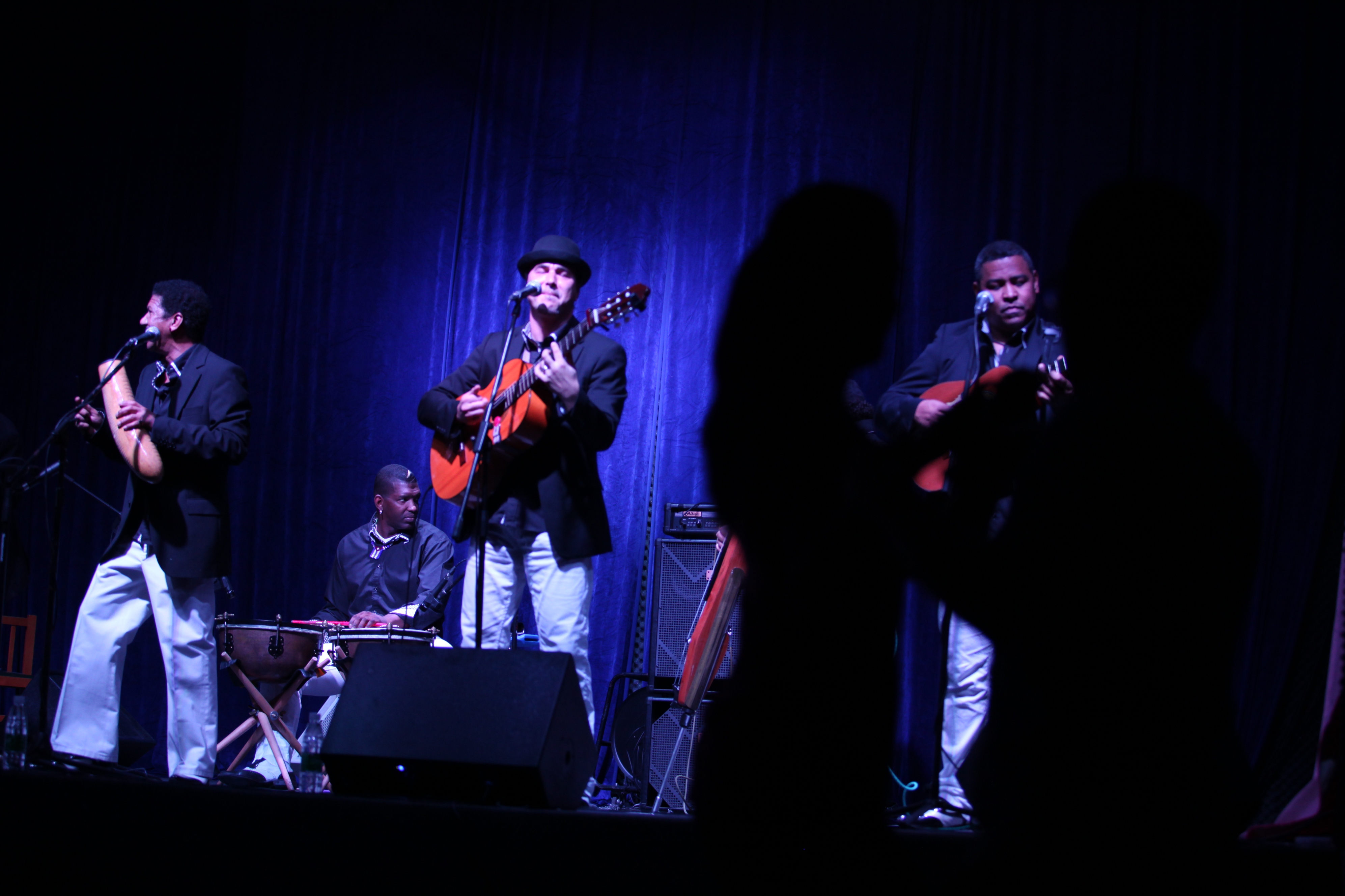 Estudiantina ensemble @ b10 oct-loft theatre, shenzhen, china (asia tour 2012)