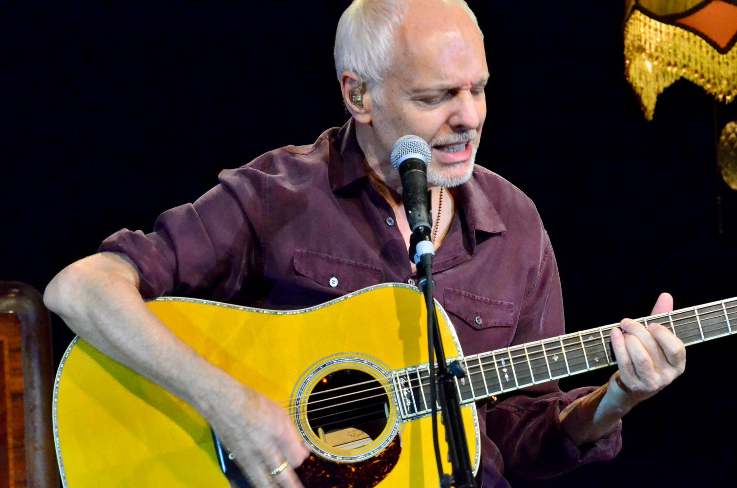 Peter Frampton at NYCB Theatre at Westbury on 10-19-2016. 