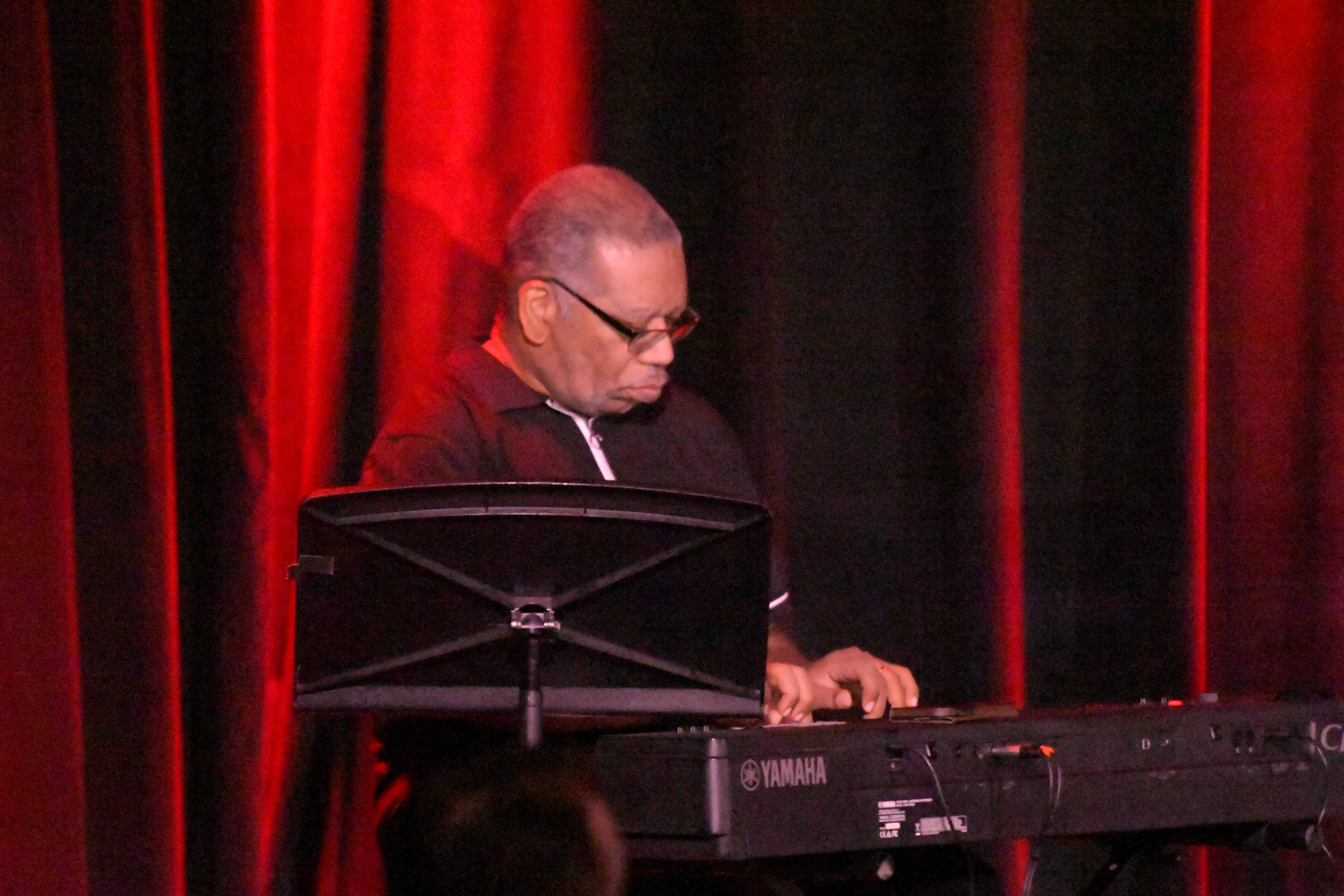 Fabian Lance - keyboards