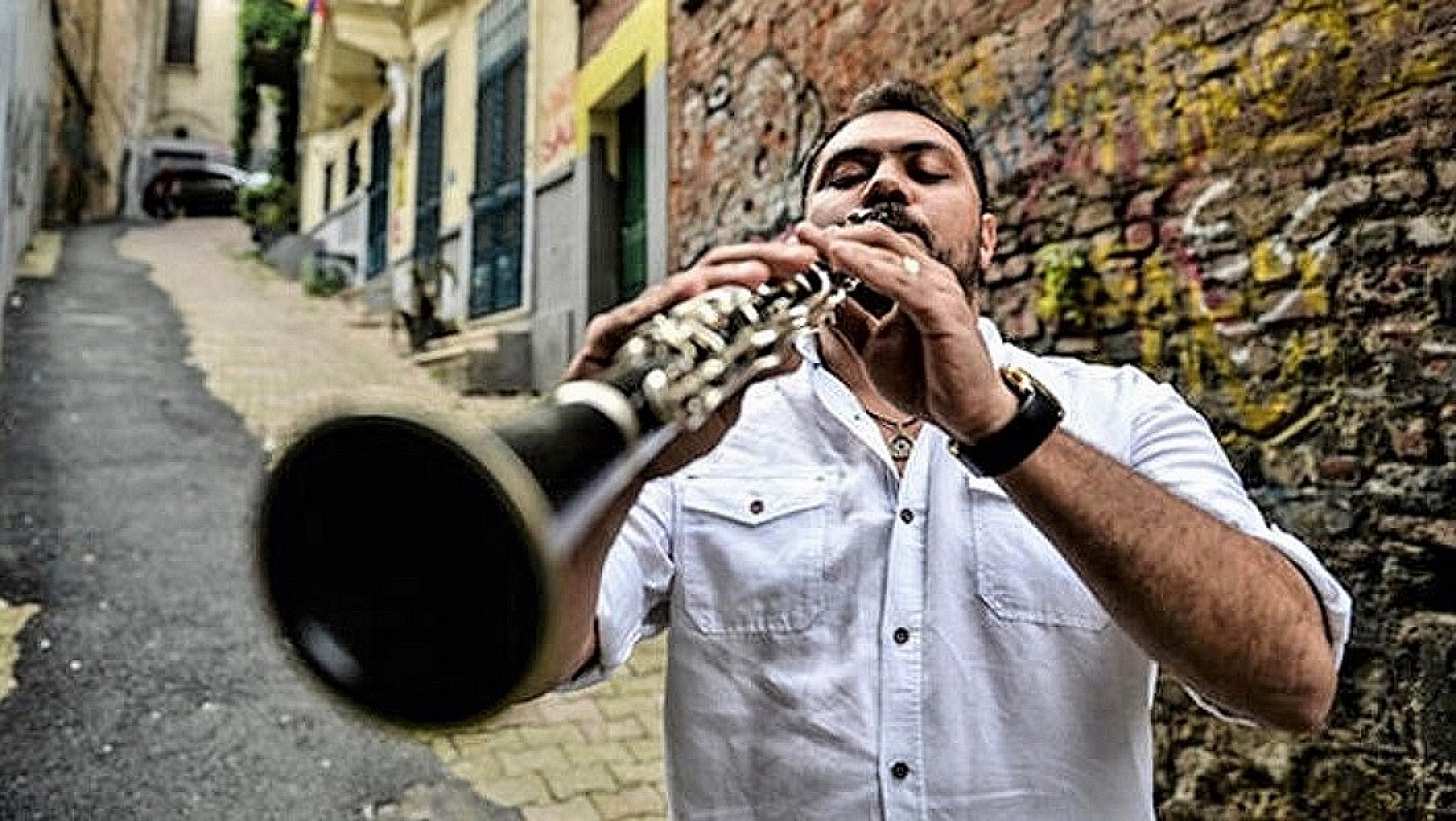 Roma Clarinetist Ramazan Sesler in Istanbul