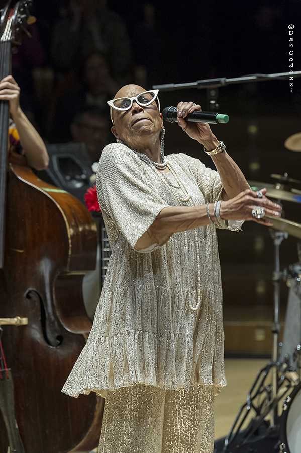 Dee Dee Bridgewater