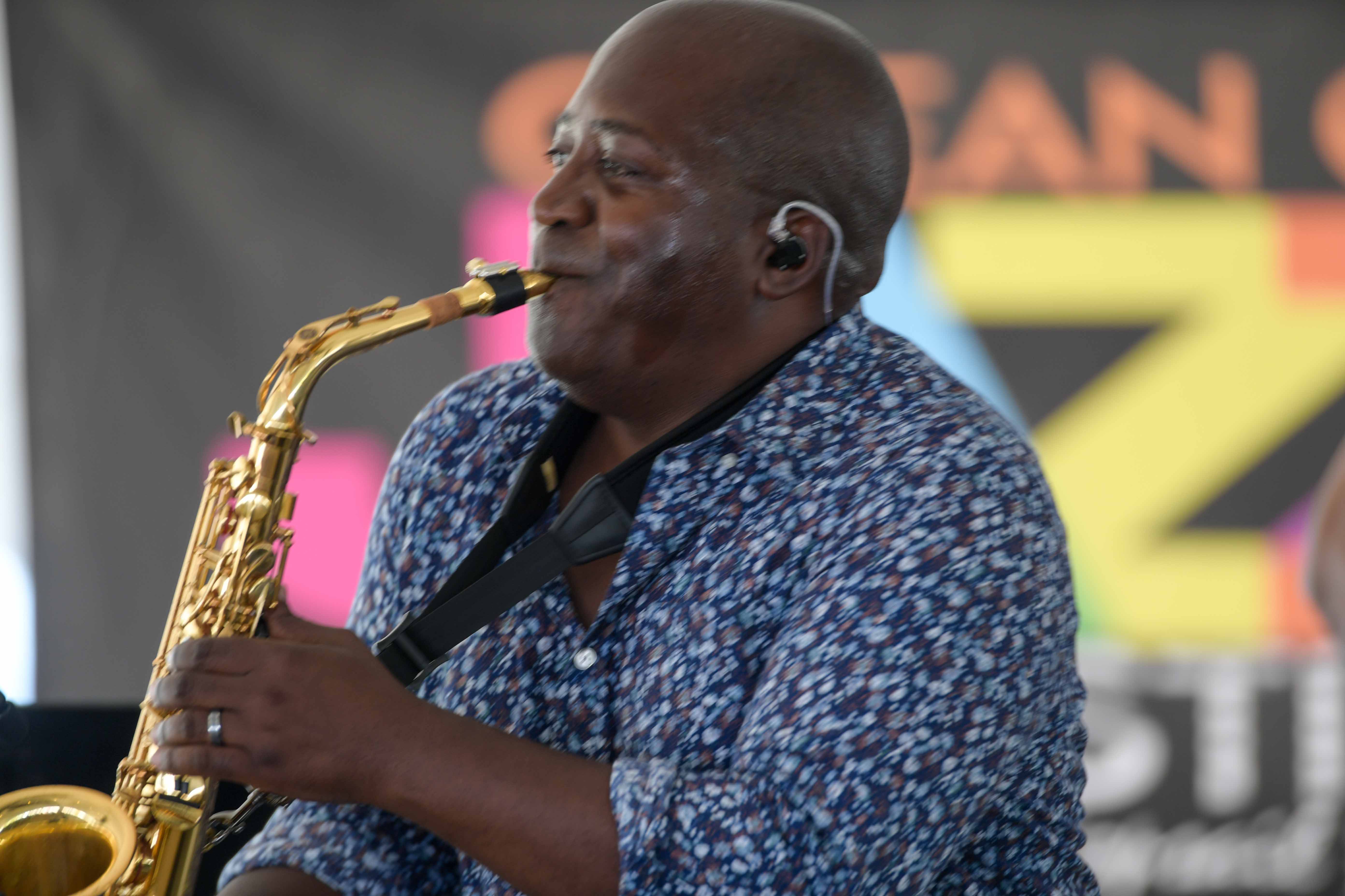 Nelson Braxton - tenor sax