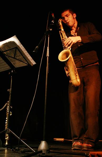 Guillaume Perret with "Duo Alice Perret and Guillaume Perret" at Catalyse, Geneva, Switzerland, 2005