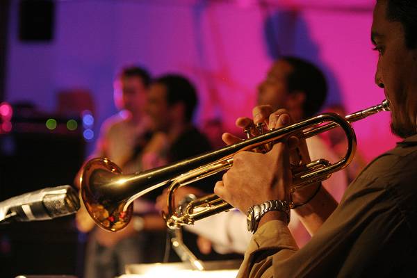 Giovanni Siveroni with "Batambo"at the Kilimandjaro Festival, Thonon-Les-Bains, France, 2005