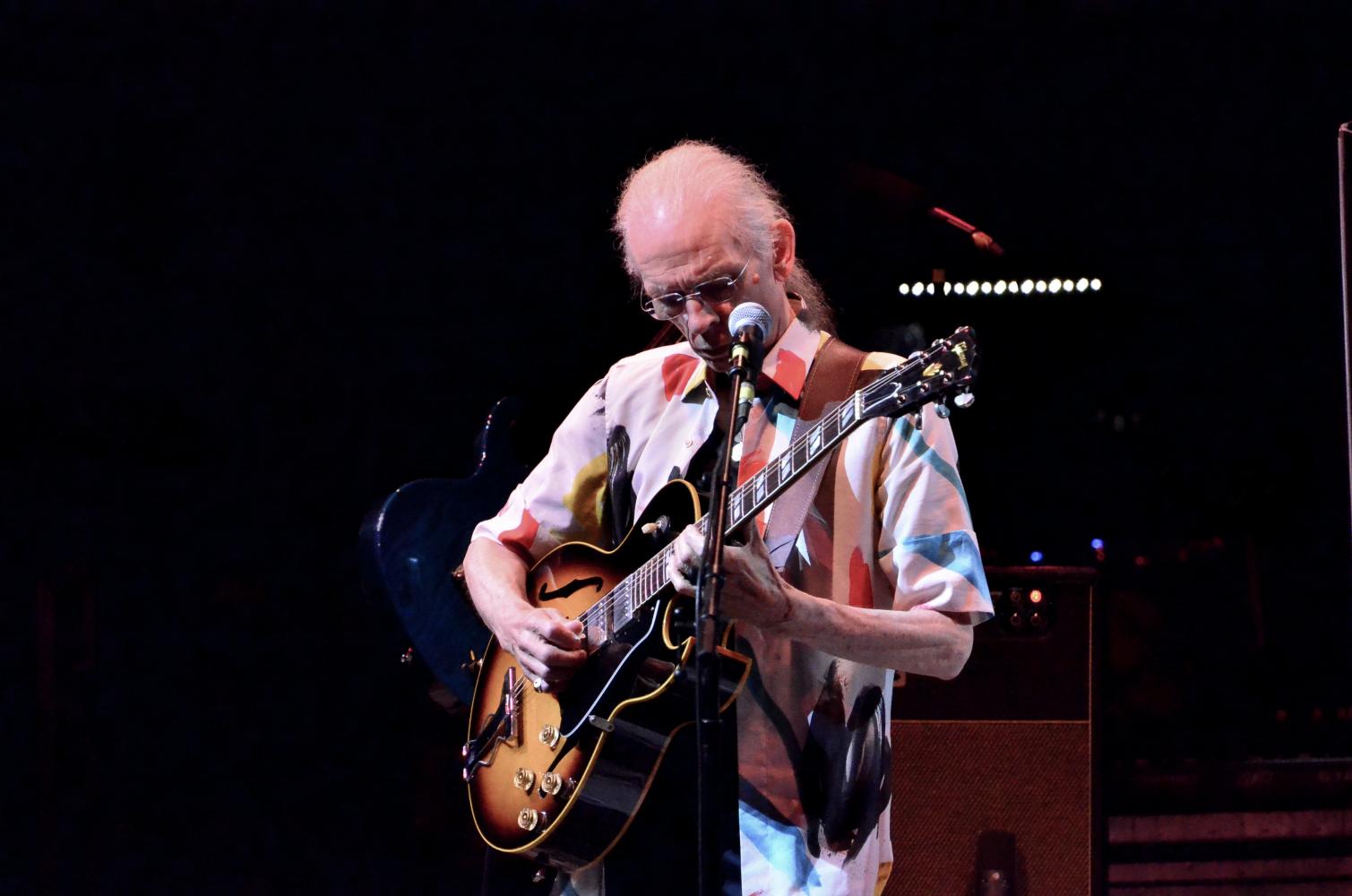 YES at NYCB Theatre at Westbury on 8-6-2016.