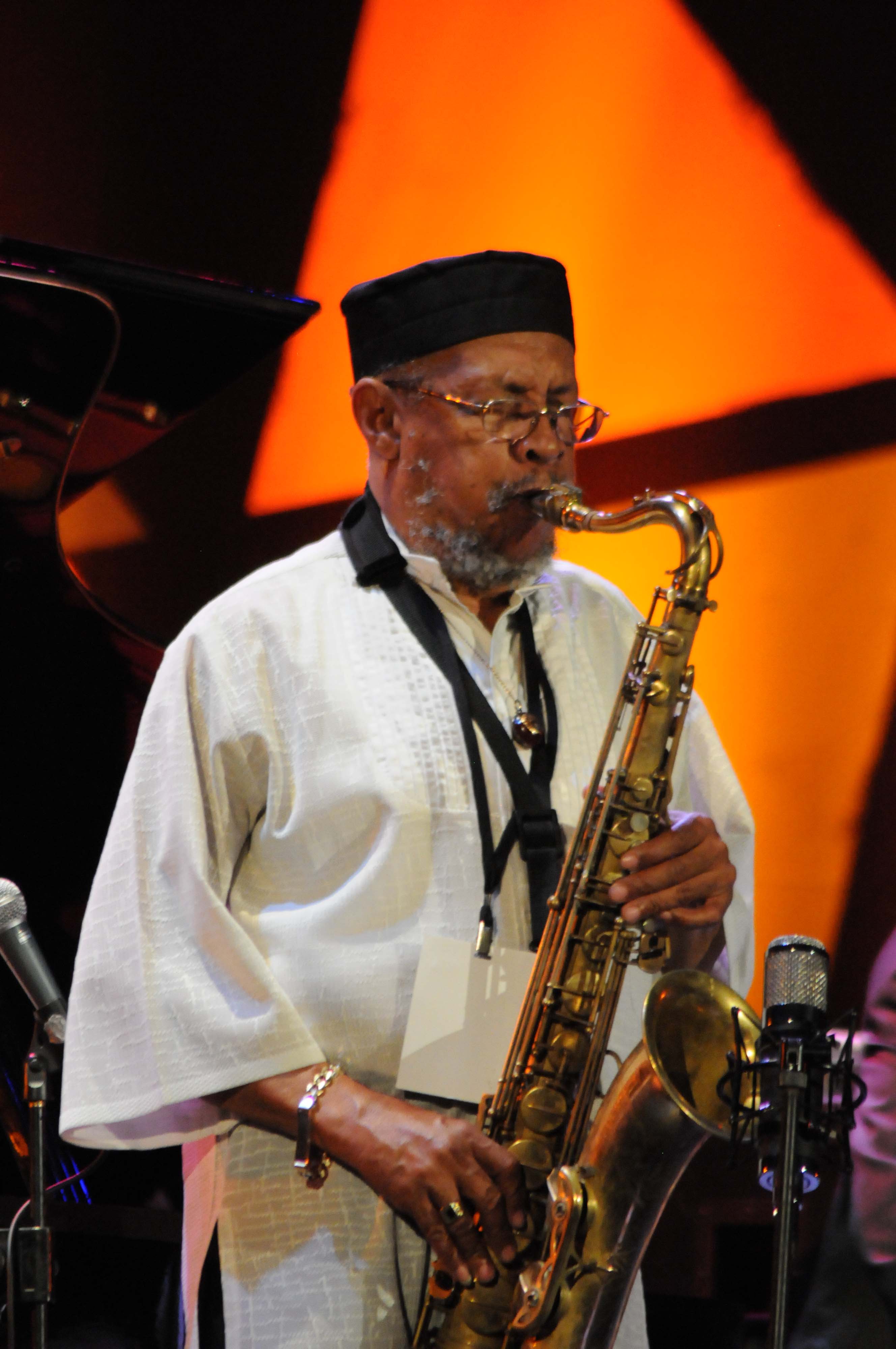 Carlos Garnet — jazz photo by Toddi J Norum | All About Jazz