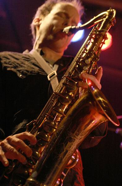 Chris Speed with the "Jim Black - Alasnoaxis" at the Sud Des Alpes, Amr, Geneva, Switzerland, April 2006