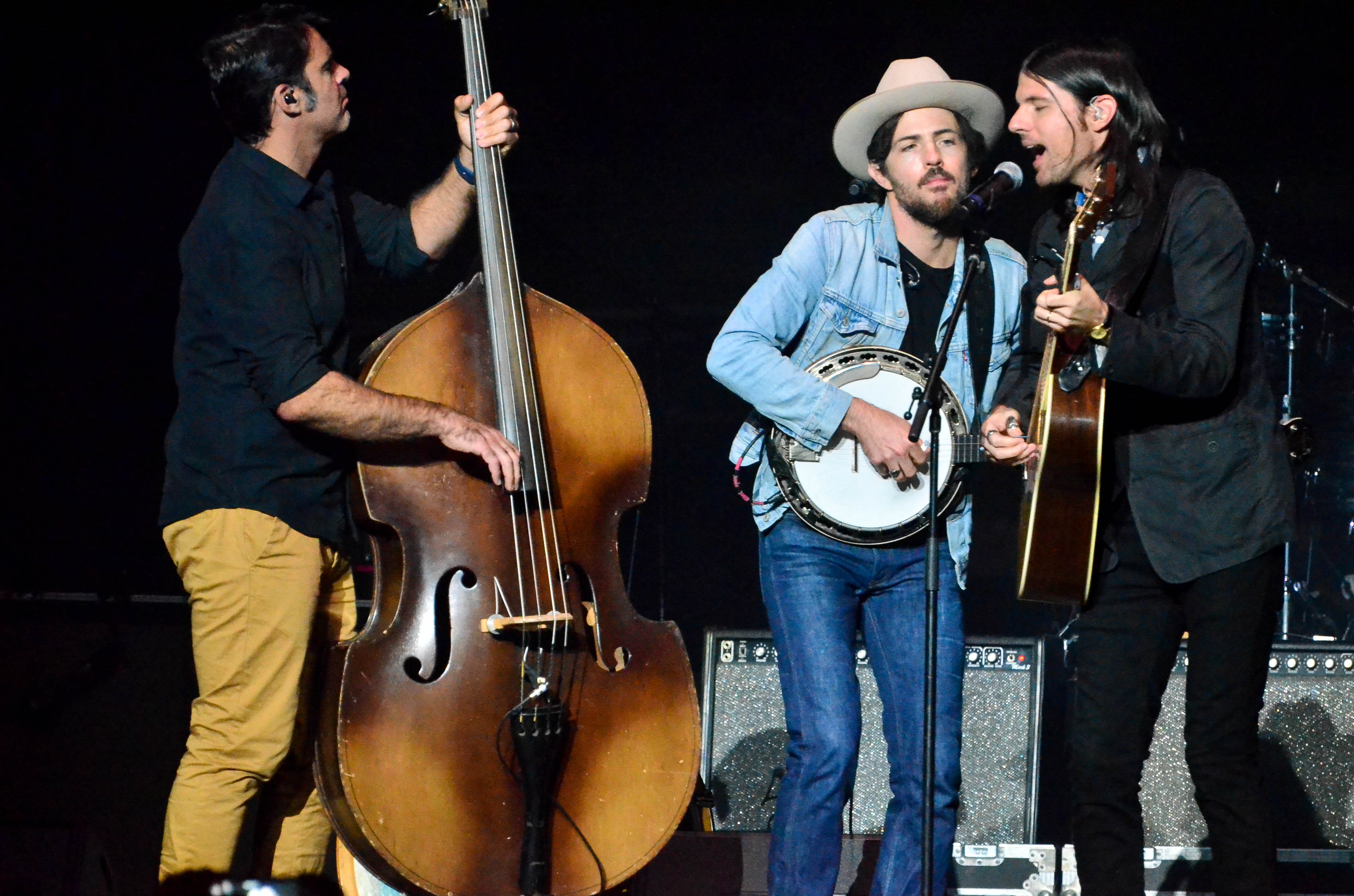 The Avett Brothers at the Outlaw Festival in Wantagh, NY on 9/9/2017. — jazz photo by Christine Connallon | All About Jazz