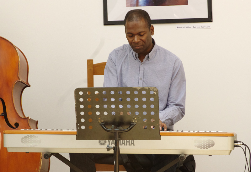 Basil Hodge, Basil Hodge Trio