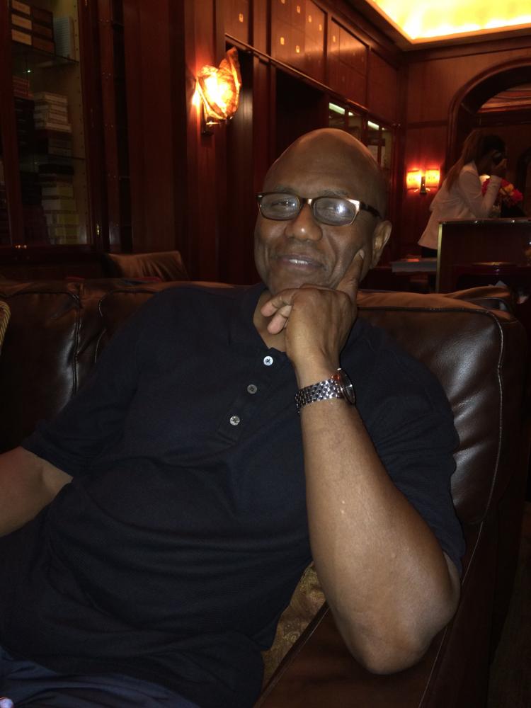 Pianist Ron Thompson @ Club Macanudo