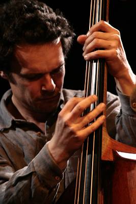 Banz Oester with "Quartier Lointain Feat. Banz Oester" at L'Ecurie, Geneva, Switzerland, 2005