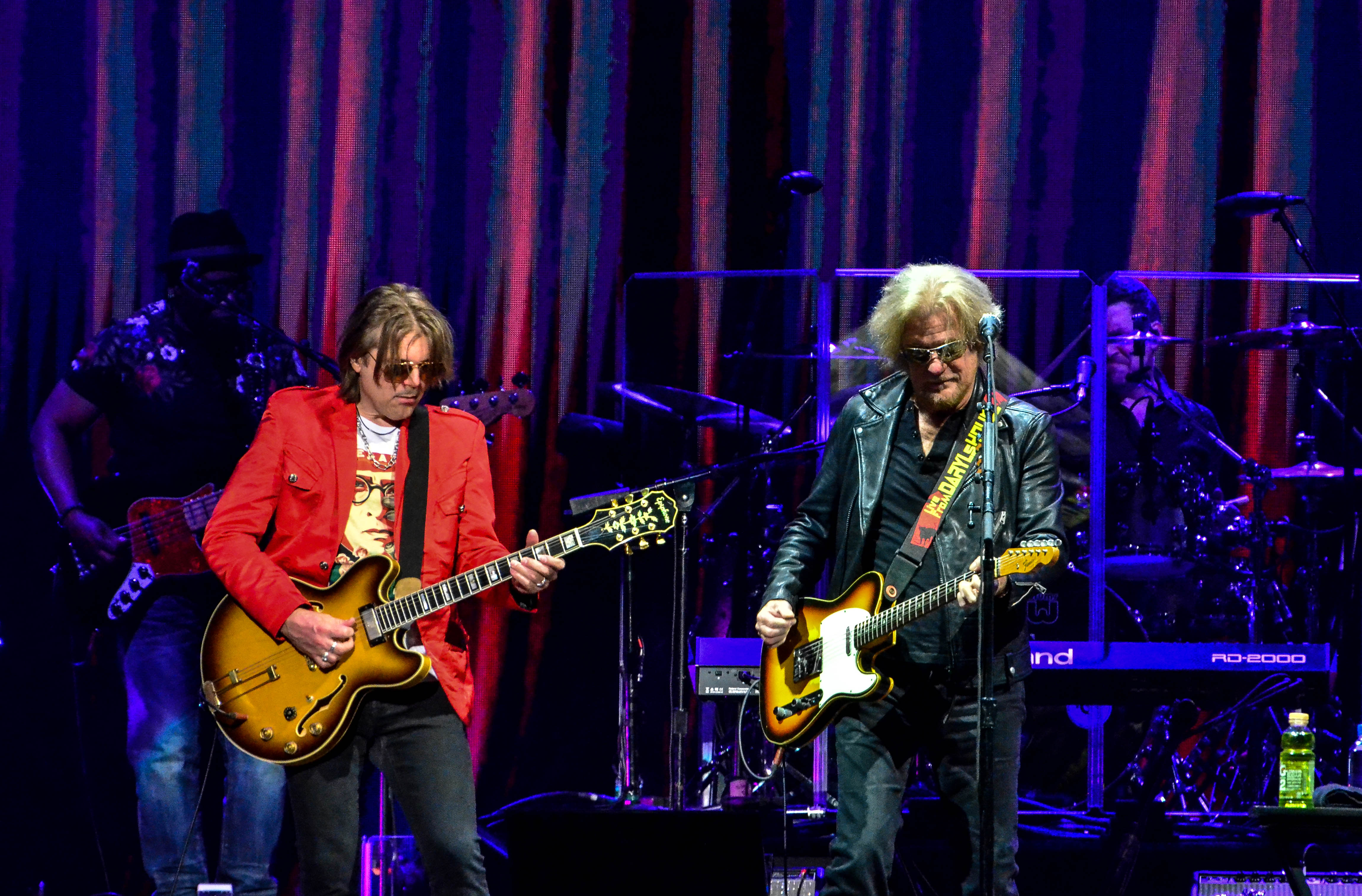 Hall & Oates with Train at Madison Square Garden in NYC.