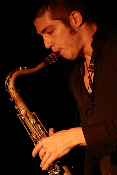 Guillaume Perret with "Duo Alice Perret and Guillaume Perret" at Catalyse, Geneva, Switzerland, 2005