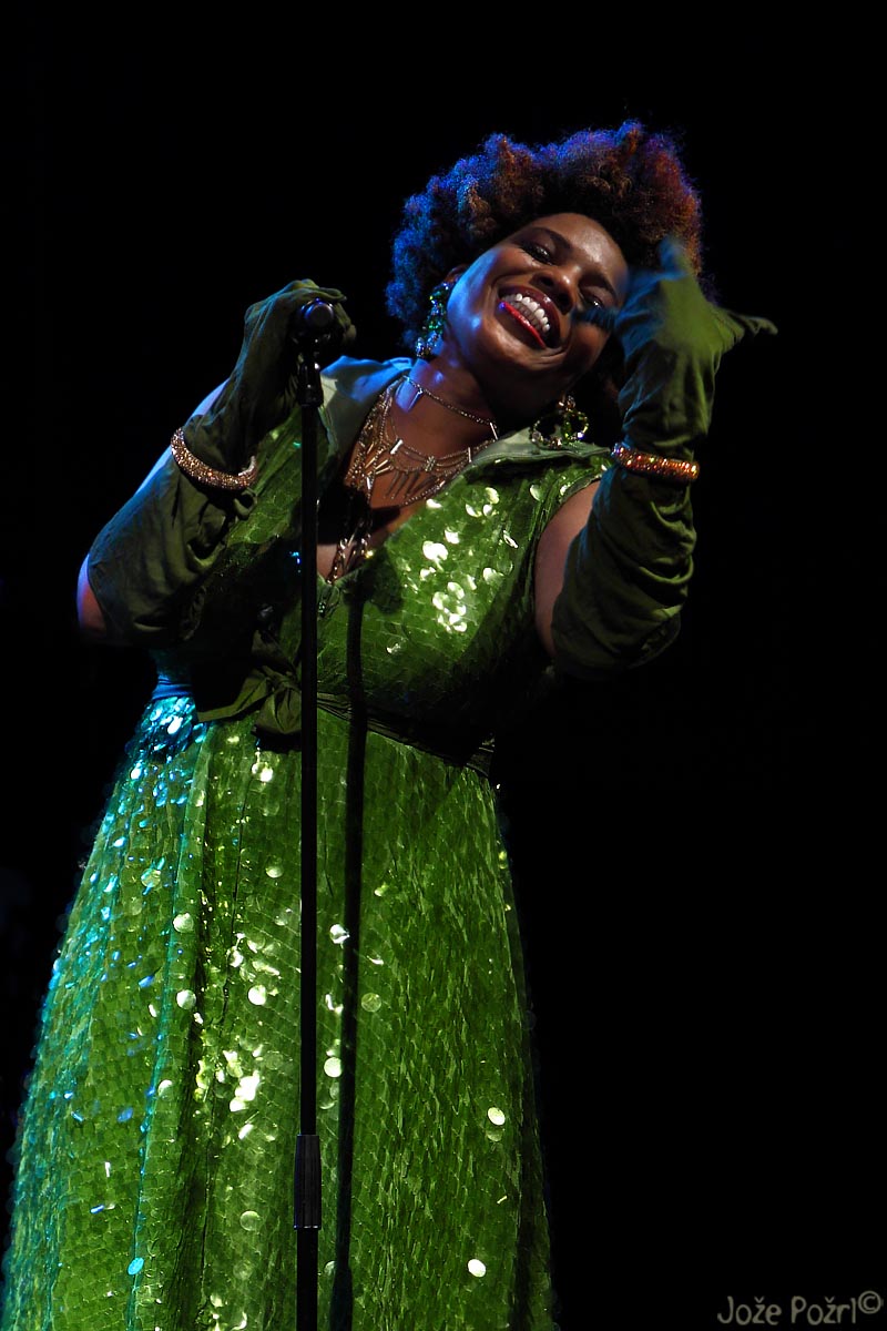 Macy gray