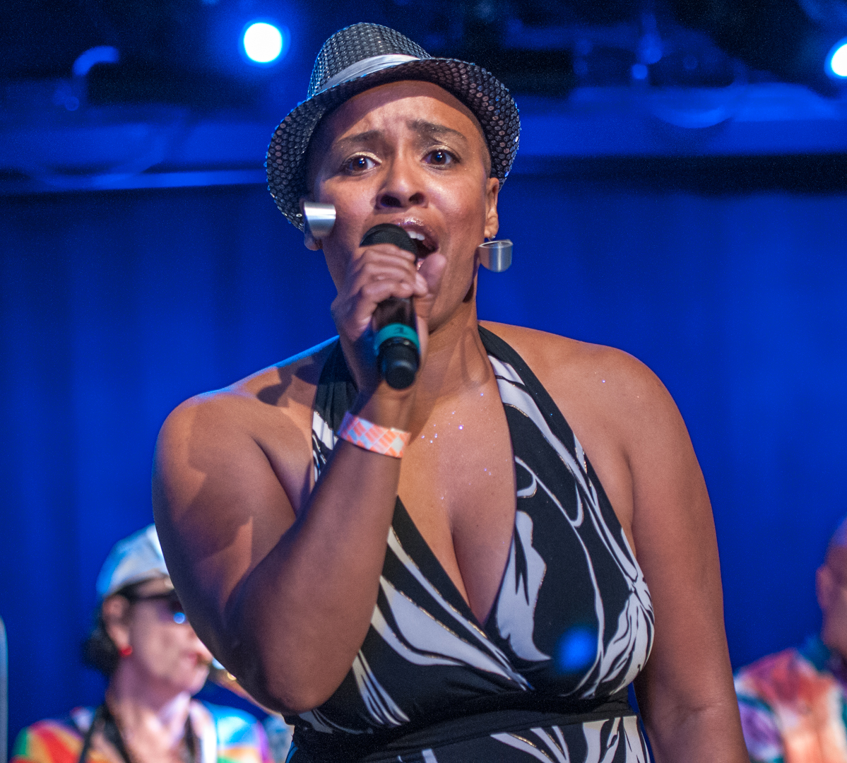 Shelley Nicole with Burnt Sugar the Arkestra Chamber at le Poisson Rouge