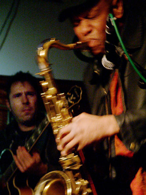 1ike19jan06-01