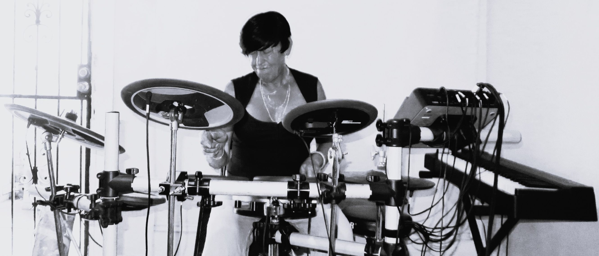 Billie Davies — jazz photo by Cobra Basement | All About Jazz