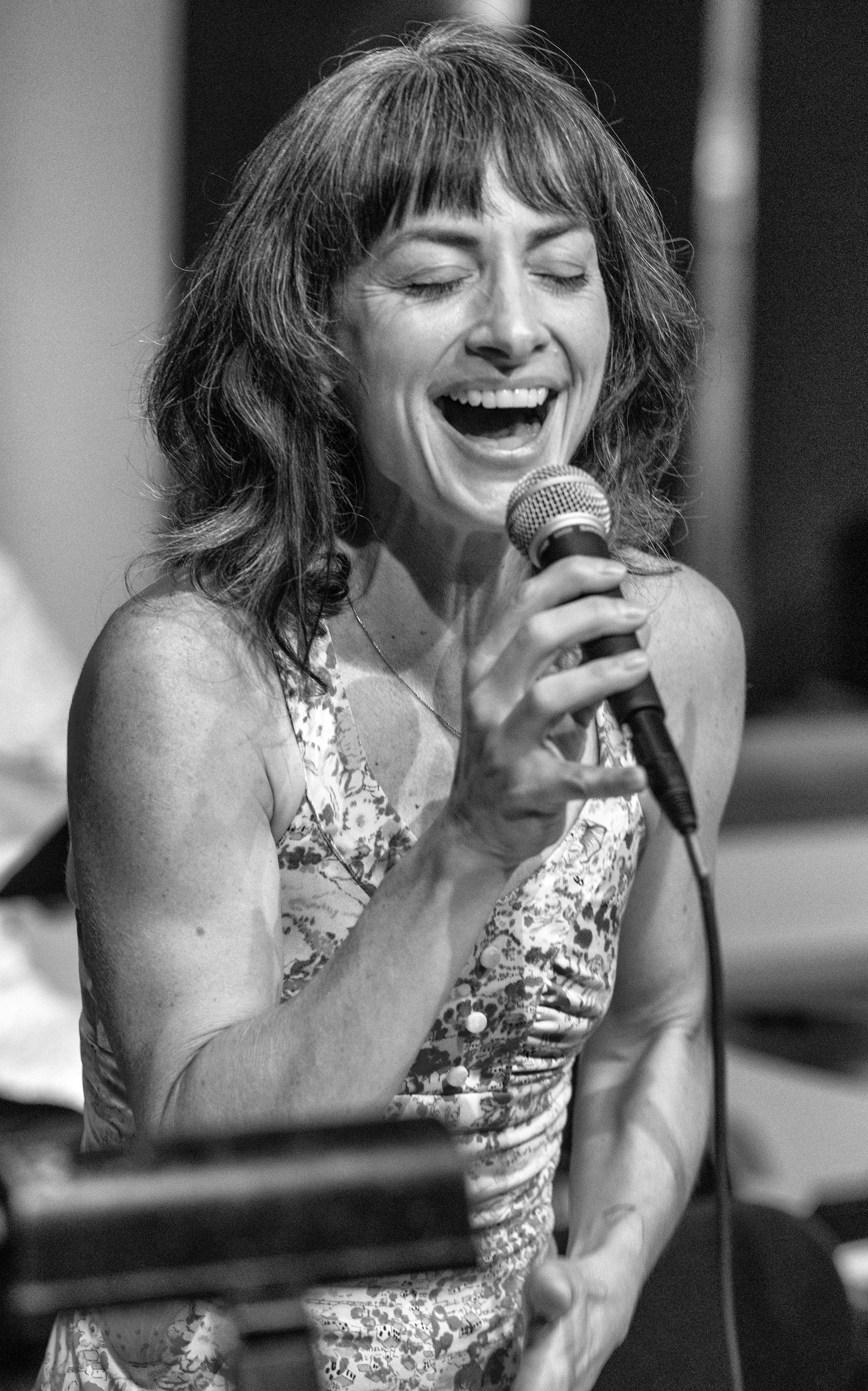 Laura Ann Singh — jazz photo by Mark Robbins | All About Jazz