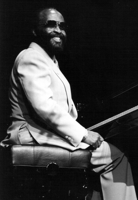 Junior Mance