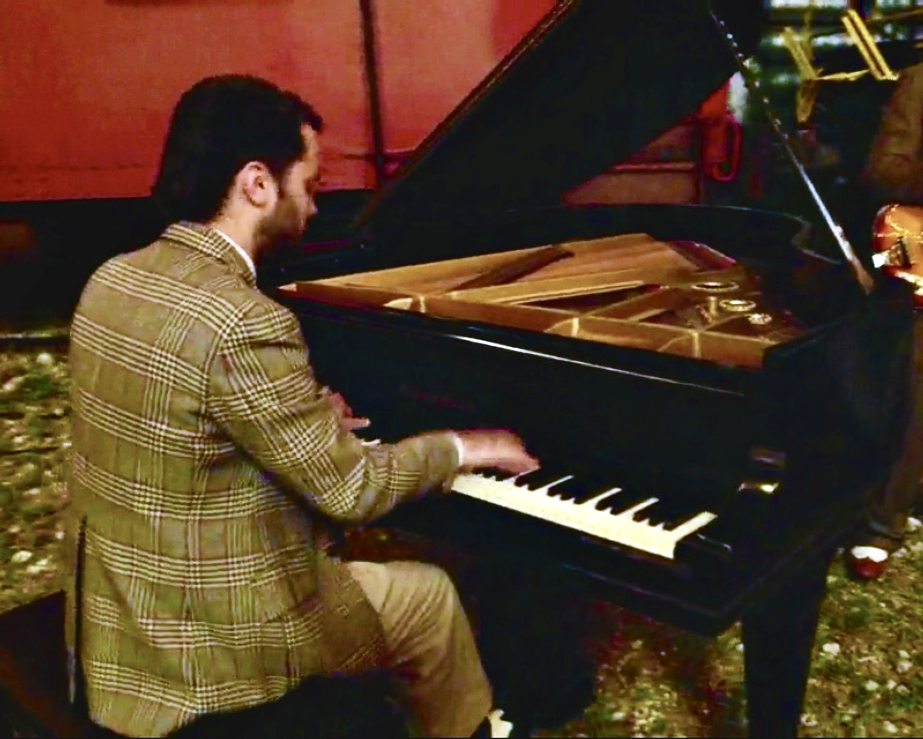 Live Piano