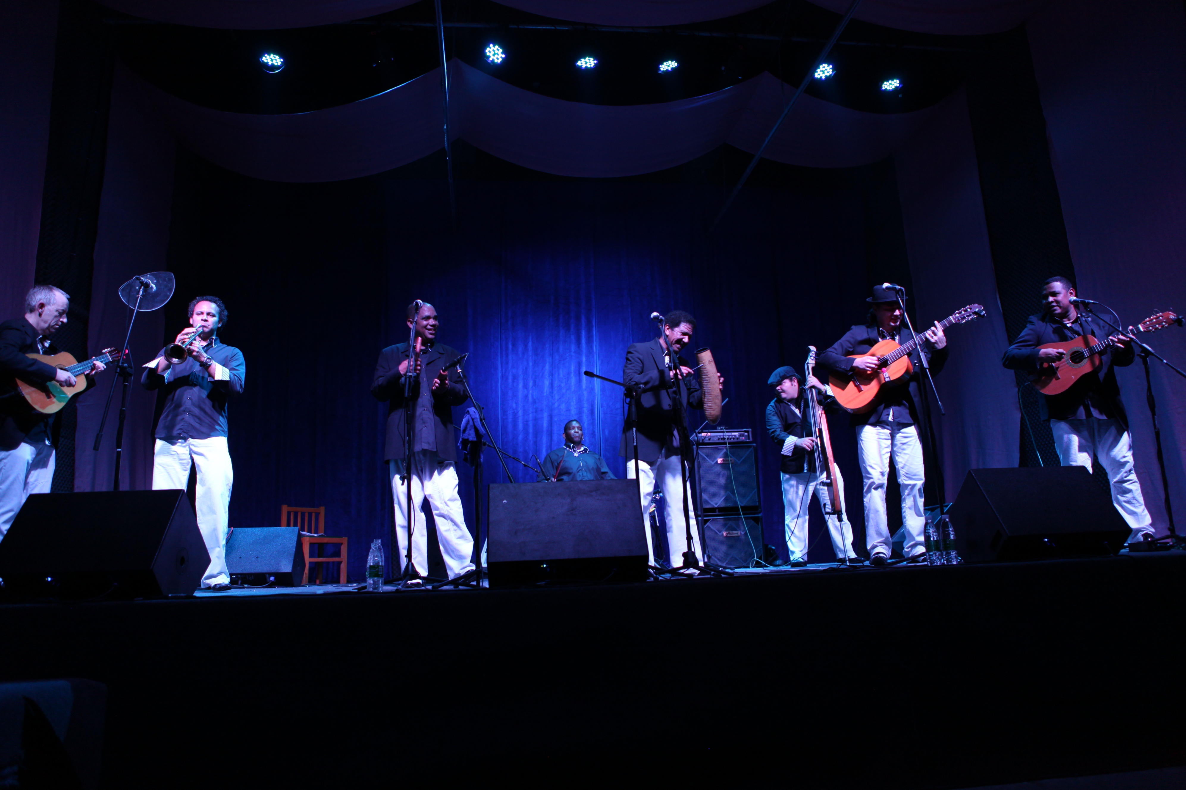 Estudiantina ensemble @ b10 oct-loft theatre, shenzhen, china (asia tour 2012)