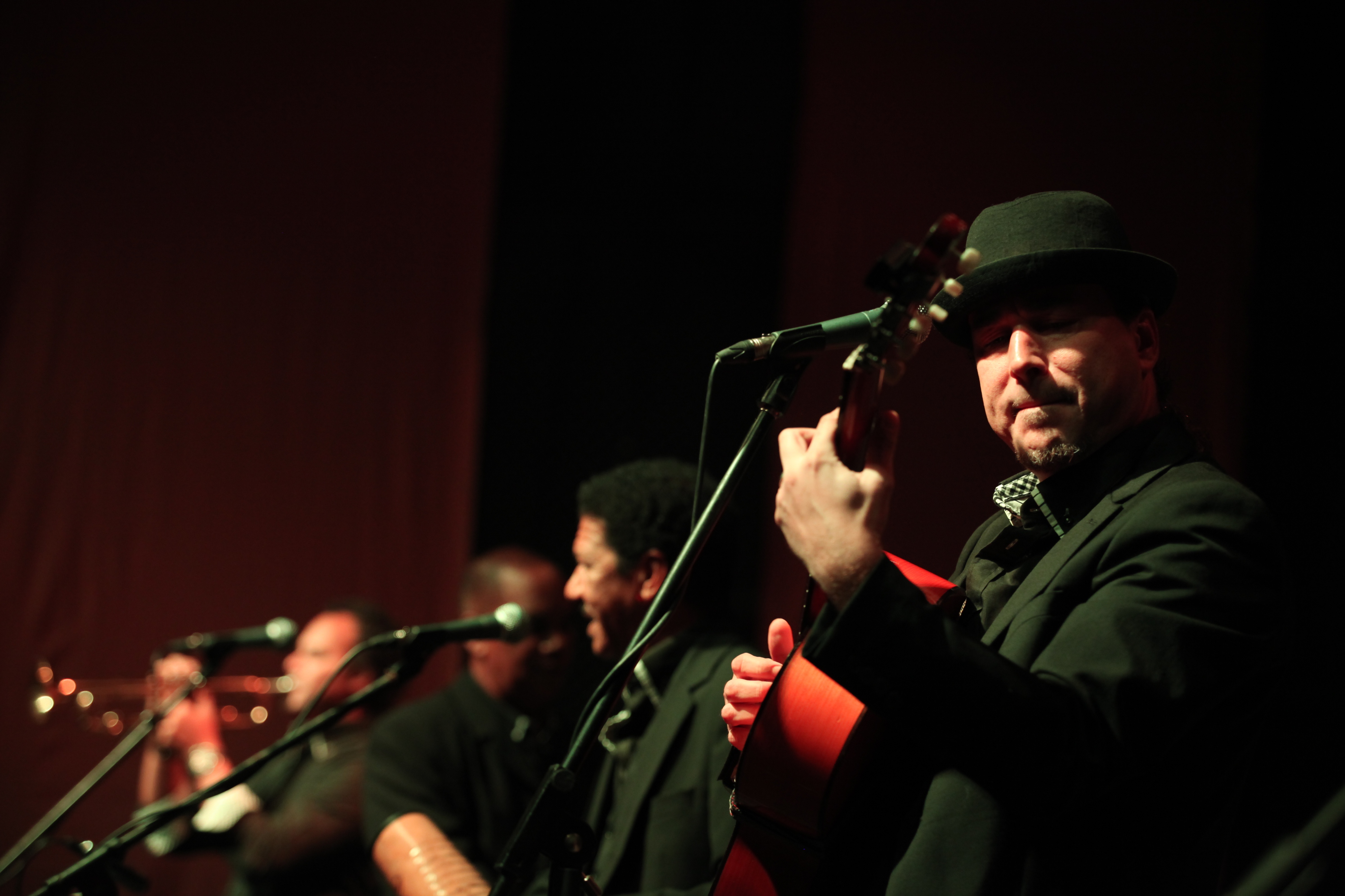 Estudiantina ensemble @ b10 oct-loft theatre, shenzhen, china (asia tour 2012)