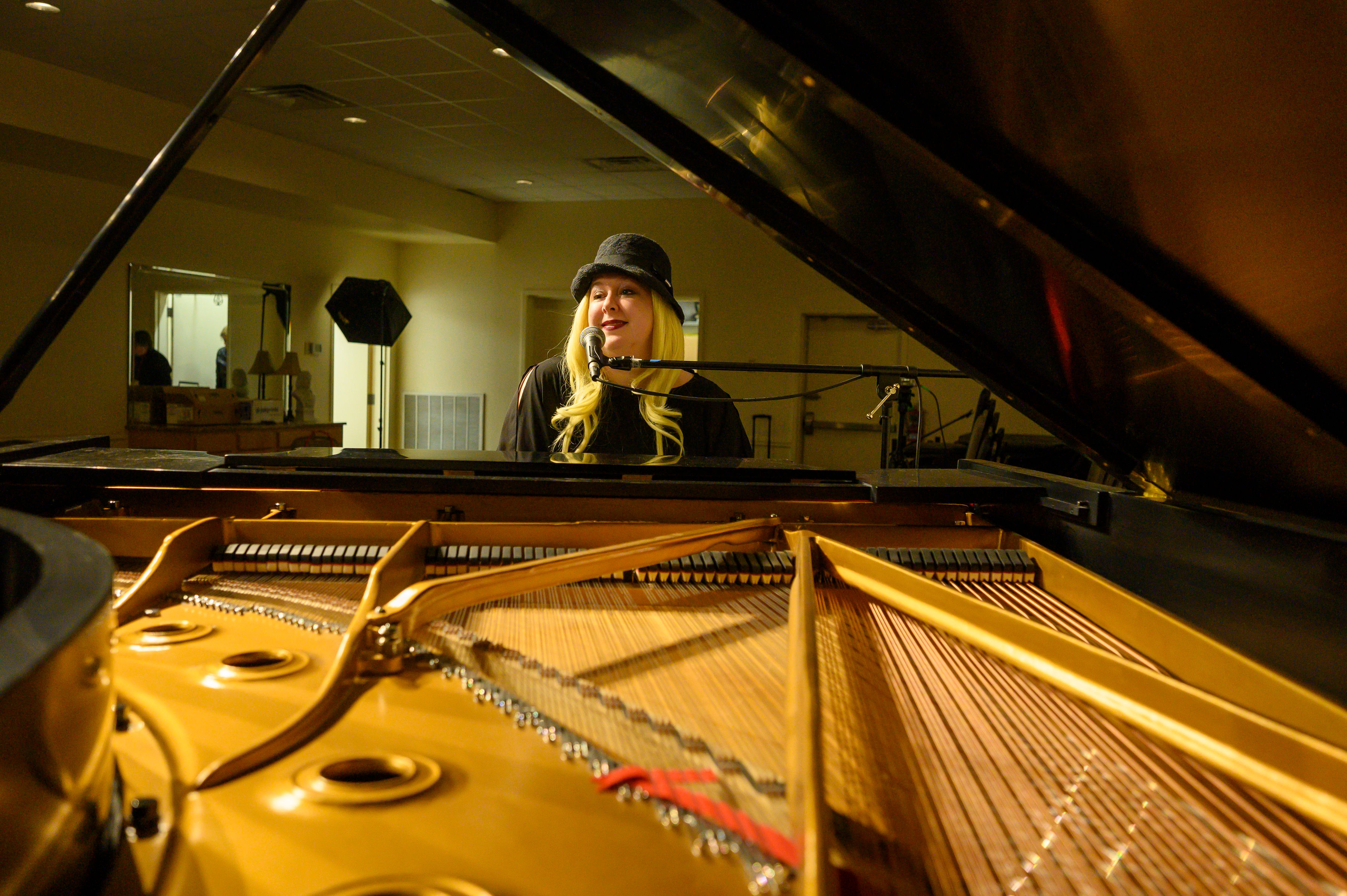 Katherine Farnham Live at Steinway Gallery Music City