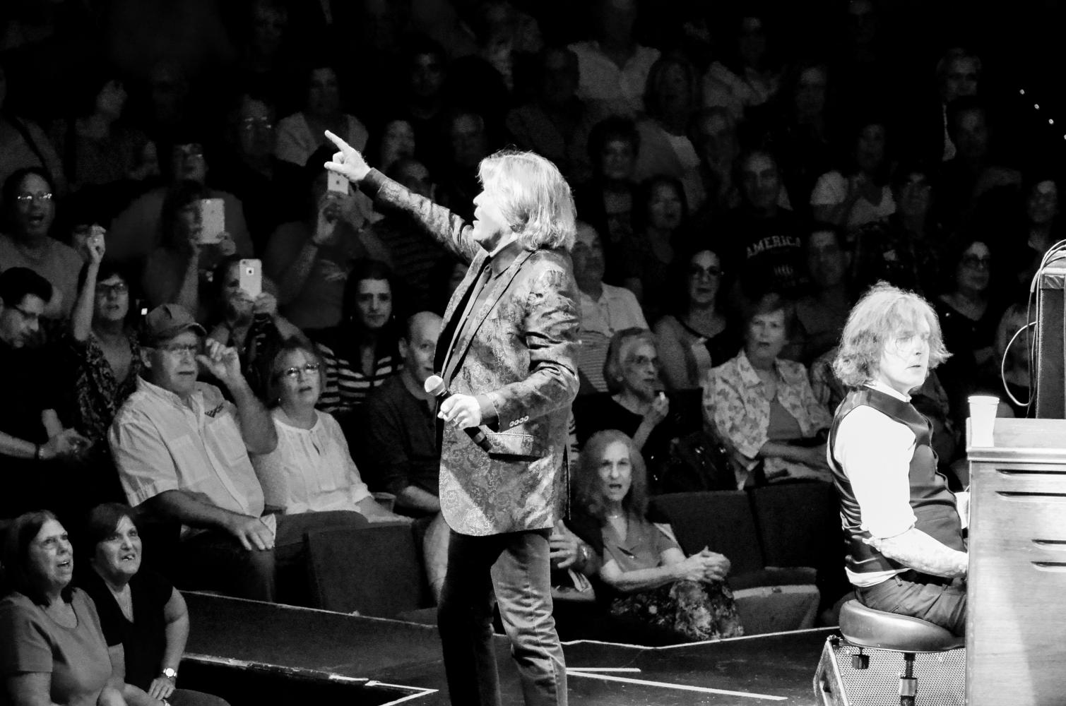 Hot Autumn Nights at NYCB Theatre at Westbury on 9-17-2016.